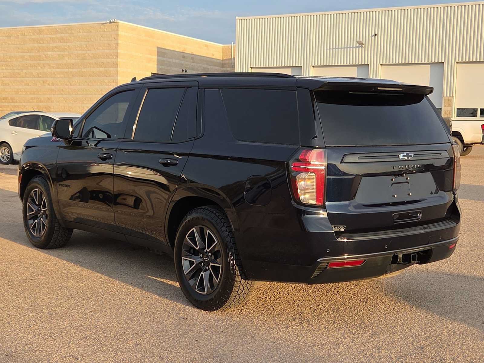 Used 2022 Chevrolet Tahoe Z71 w/ Z71 Off-Road Package AWD/4WD image 6