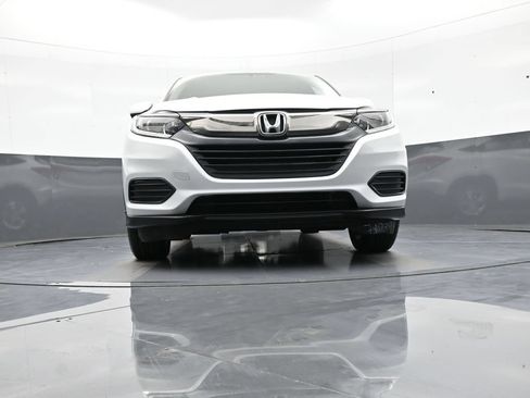 Certified 2022 Honda HR-V LX image 25