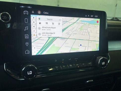 Used 2023 Chevrolet Colorado LT w/ LT Convenience Package image 11