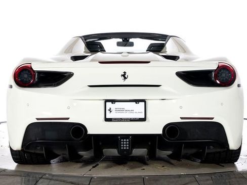 Certified 2019 Ferrari 488 Spider RWD image 8