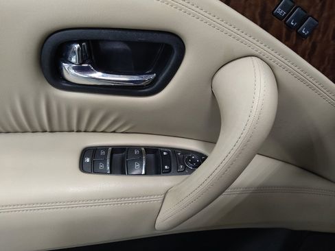 Used 2017 Nissan Armada Platinum w/ Captain Seat Package image 27