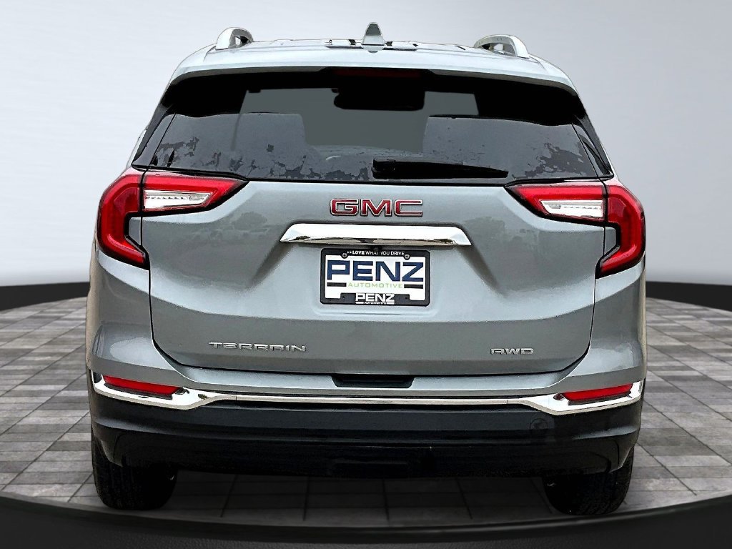 Used 2023 GMC Terrain SLT AWD/4WD image 6