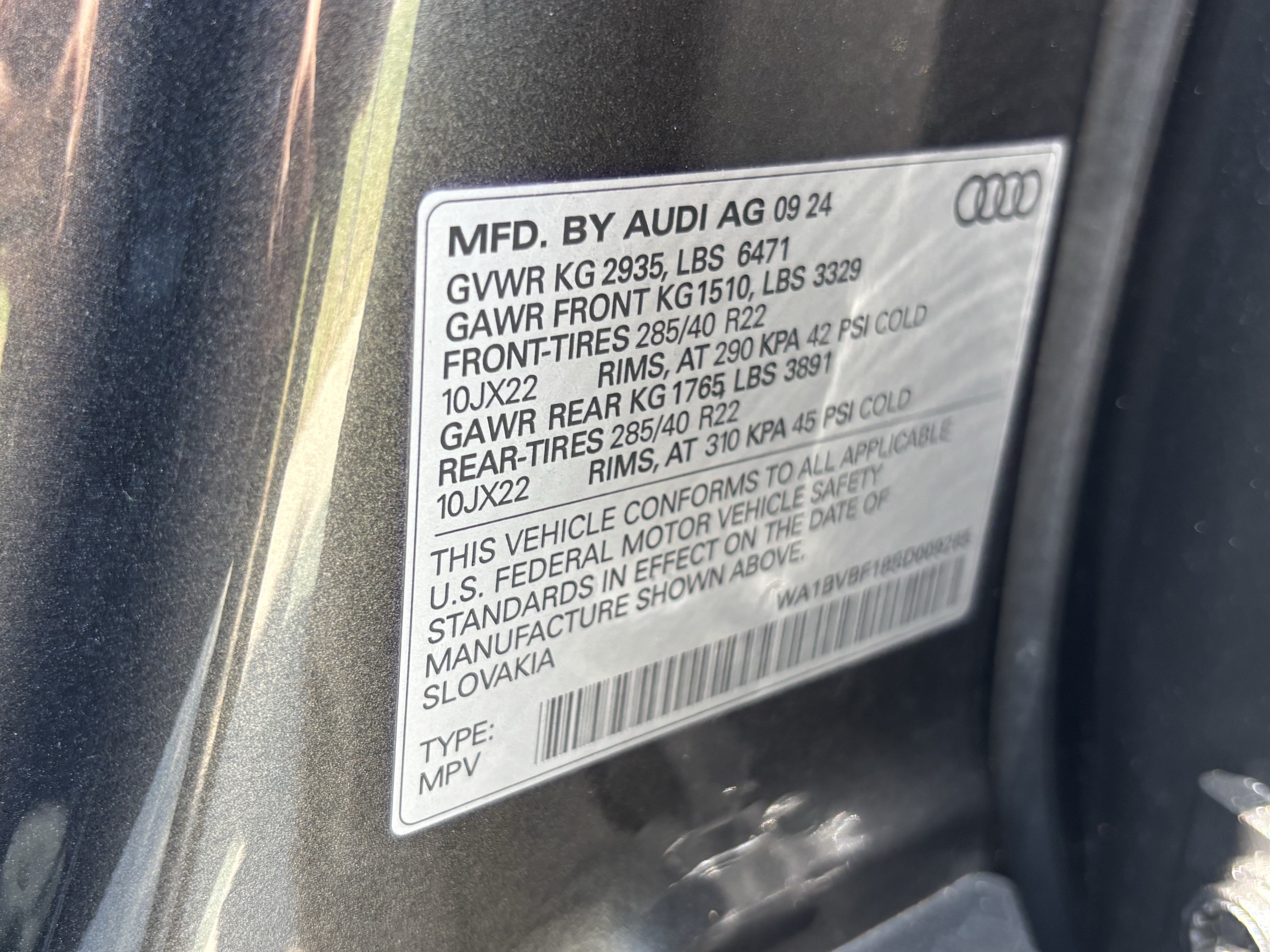 Certified 2025 Audi Q8 Premium Plus AWD/4WD image 37