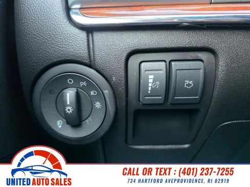 Used 2011 Lincoln MKZ image 17
