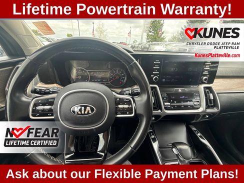 Used 2021 Kia Sorento EX w/ Panoramic Sunroof Package AWD/4WD image 19