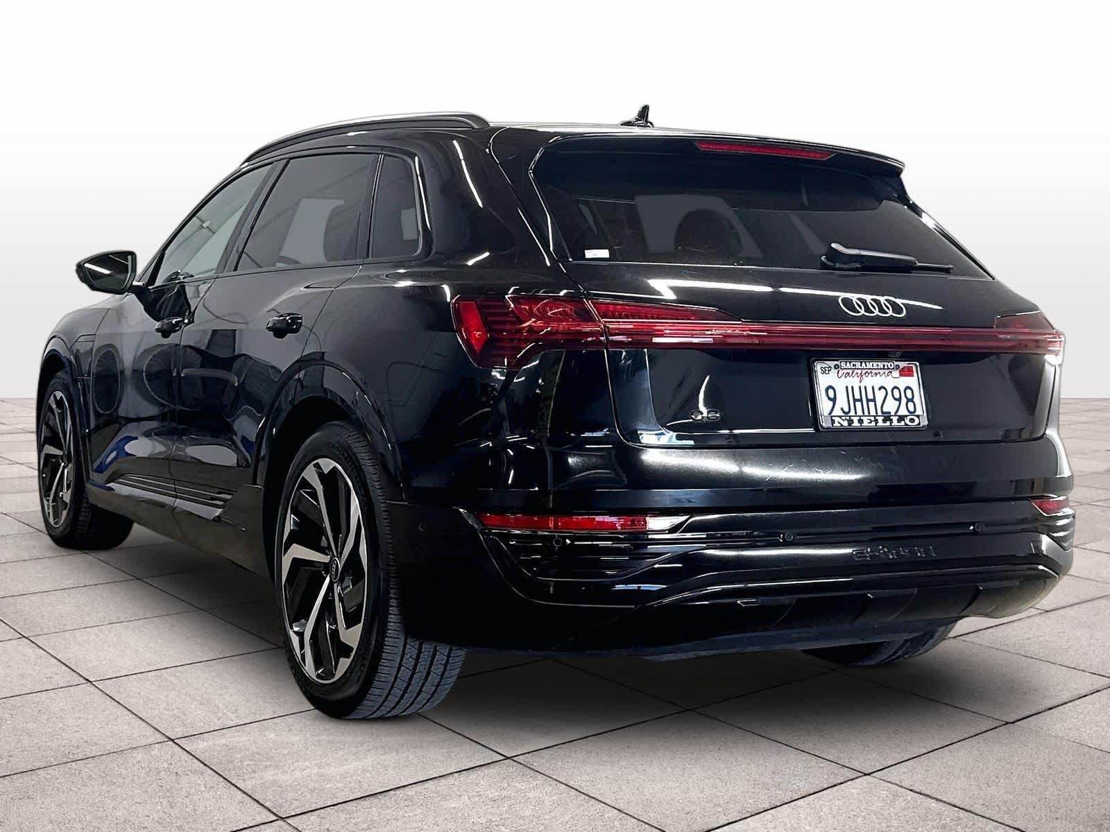 Used 2024 Audi Q8 e-tron Premium Plus w/ Premium Plus Package AWD/4WD image 14