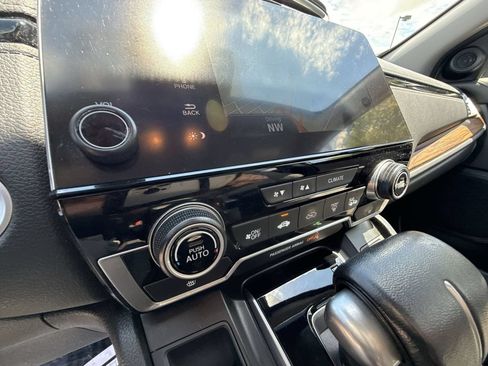 Used 2018 Honda CR-V Touring image 25