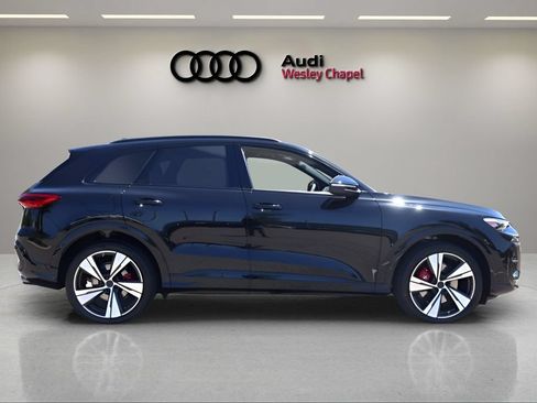 New 2026 Audi SQ5 Premium Plus AWD/4WD image 6