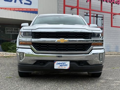 Used 2018 Chevrolet Silverado 1500 LT w/ LT Fleet Convenience Package AWD/4WD image 8
