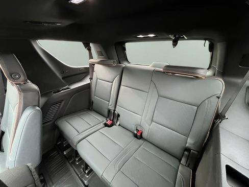 New 2026 GMC Yukon AT4 w/ LPO, Floor Liner Package image 32