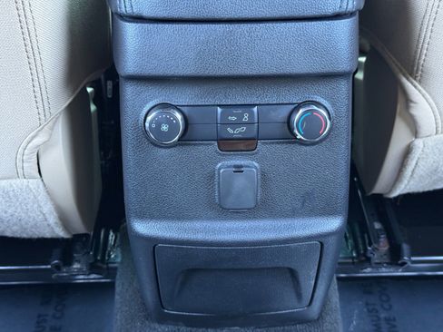 Used 2017 Ford Explorer FWD image 26