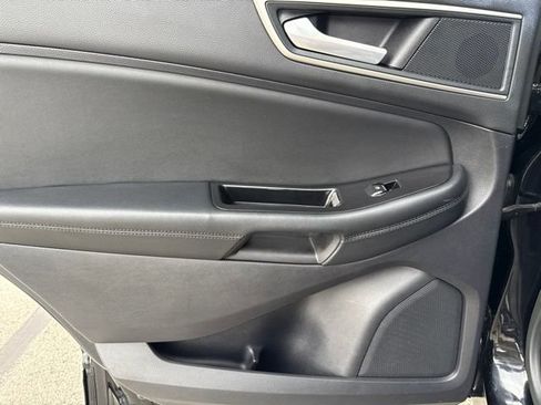 Used 2020 Ford Edge SEL AWD/4WD image 42