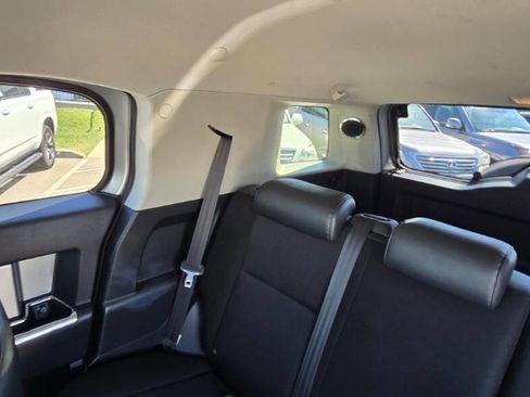 Used 2007 Toyota FJ Cruiser 4WD image 28