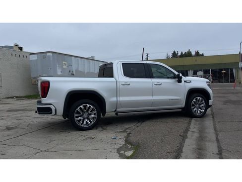 Used 2022 GMC Sierra 1500 Denali w/ Denali Reserve Package image 3