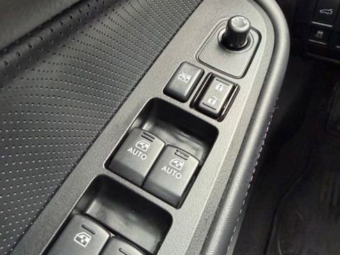 Used 2017 Subaru Outback 2.5i Limited AWD/4WD image 17