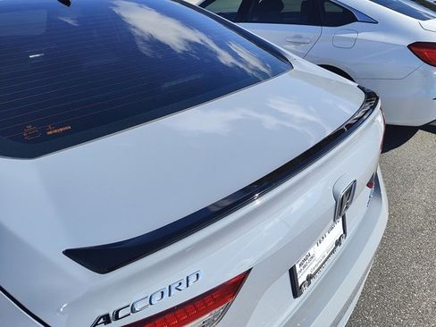 Used 2022 Honda Accord Sport image 9