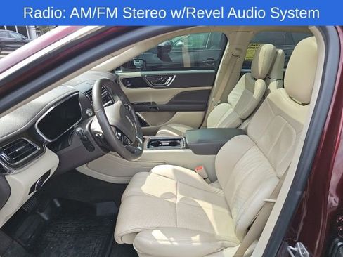 Used 2019 Lincoln Continental Reserve image 6