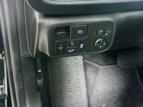 Used 2024 Hyundai Ioniq 6 SE RWD image 16