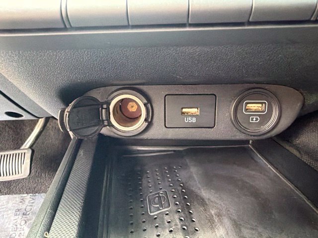 Used 2023 Hyundai Elantra SEL w/ Convenience Package FWD image 24