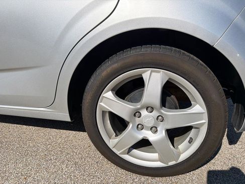 Used 2015 Chevrolet Sonic LTZ FWD image 13