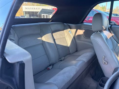 Used 2005 Chrysler Sebring Limited image 11