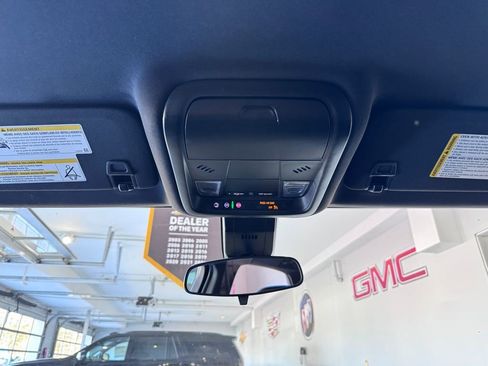 Certified 2024 Chevrolet Equinox RS image 23