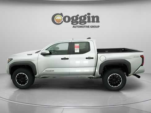 New 2026 Toyota Tacoma TRD Off-Road AWD/4WD image 5