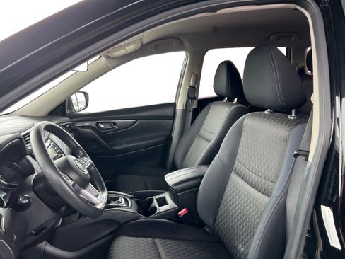 Used 2017 Nissan Rogue S image 10