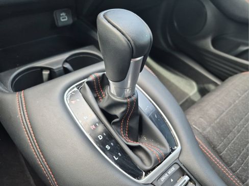 Certified 2025 Honda HR-V Sport image 15