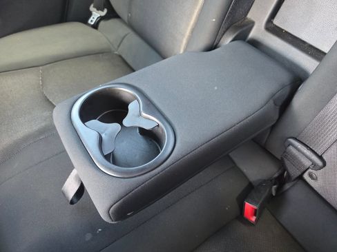 Used 2014 Dodge Avenger SE w/ Rallye Appearance Group FWD image 18