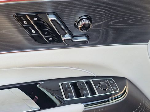 New 2026 Cadillac Lyriq Sport AWD/4WD image 22