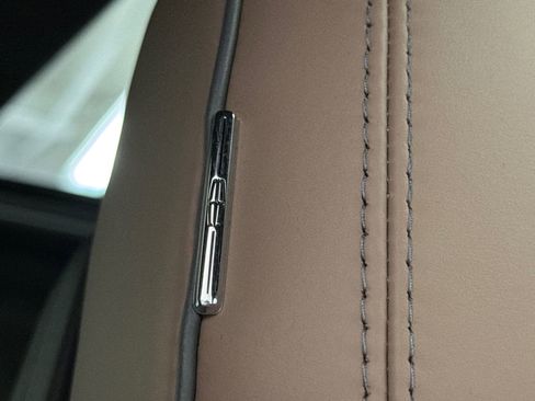 New 2025 Lincoln Navigator Black Label AWD/4WD image 16