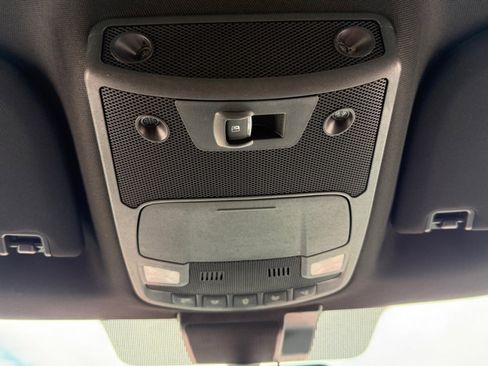 Used 2022 Ford F250 Lariat w/ Lariat Value Package AWD/4WD image 34