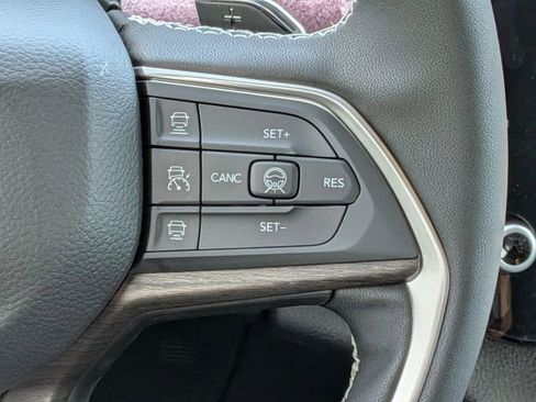 New 2026 Jeep Grand Cherokee Laredo AWD/4WD image 20