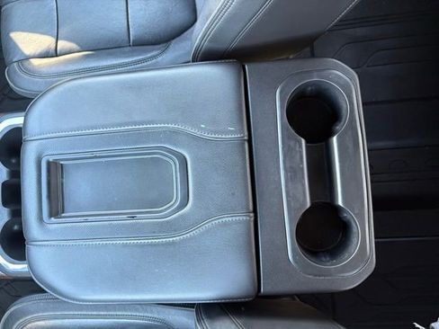 Used 2020 Chevrolet Silverado 1500 High Country w/ Technology Package image 26