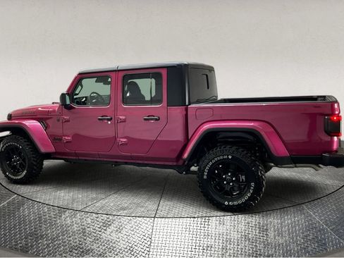 Used 2024 Jeep Gladiator Sport image 5