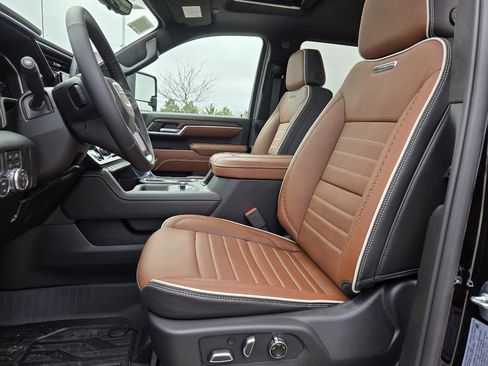 New 2026 GMC Sierra 3500 Denali Ultimate image 4