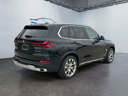 New 2026 BMW X5 xDrive40i image 3