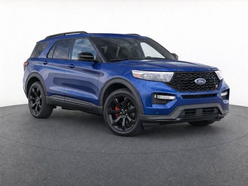 Used 2023 Ford Explorer ST w/ Equipment Group 401A AWD/4WD image 2