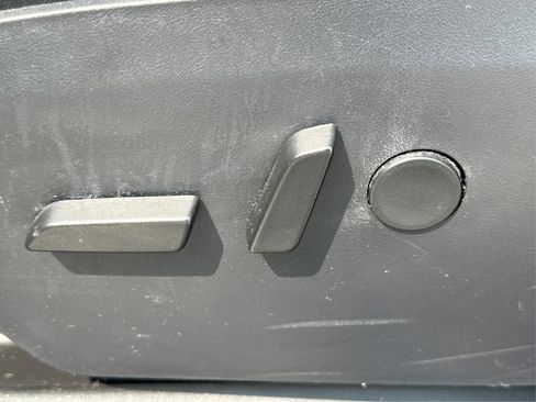 Used 2020 Tesla Model X Long Range image 36