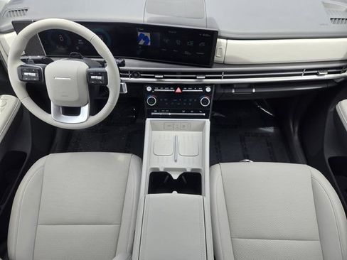 Certified 2026 Hyundai Santa Fe SEL FWD image 25