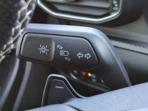 Used 2020 Ford Explorer ST w/ ST Street Pack image 33