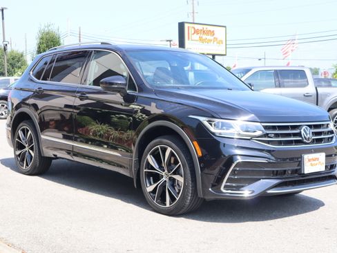 Used 2022 Volkswagen Tiguan SEL R-Line AWD/4WD image 5