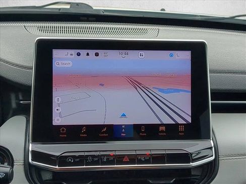 Used 2022 Jeep Compass Limited w/ Elite Group image 13