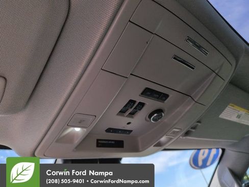 Used 2019 Chevrolet Suburban Premier w/ RST Edition AWD/4WD image 21