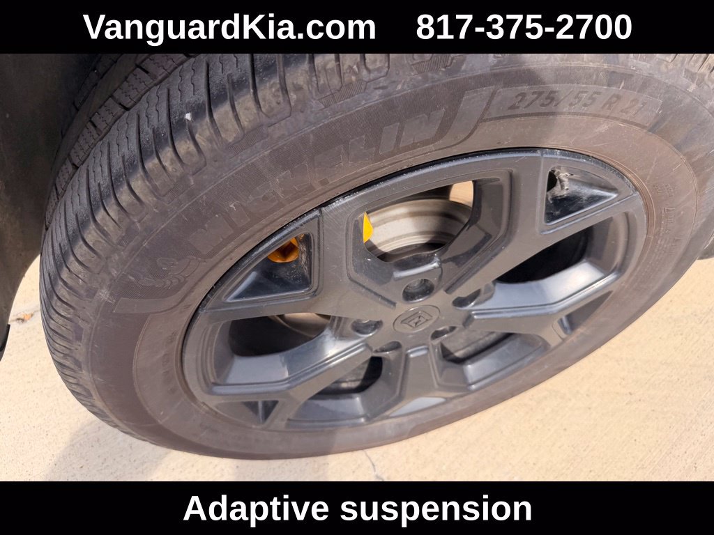 Used 2024 Rivian R1S Adventure Dual AWD/4WD image 10