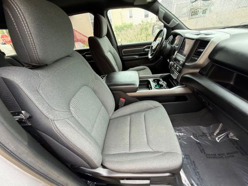 Used 2020 RAM 1500 Big Horn AWD/4WD image 30