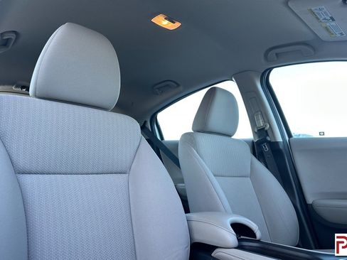 Used 2017 Honda HR-V LX image 19