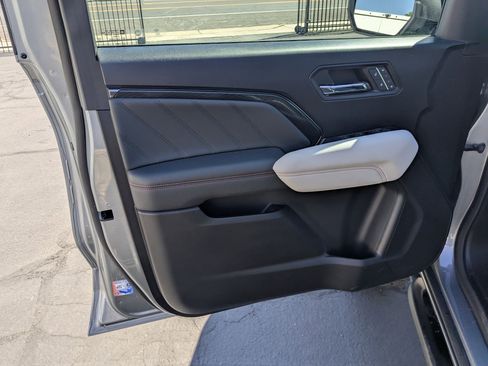 Used 2024 GMC Canyon AT4X w/ AT4X AEV Edition image 14