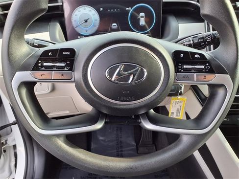 Certified 2024 Hyundai Tucson SE image 15